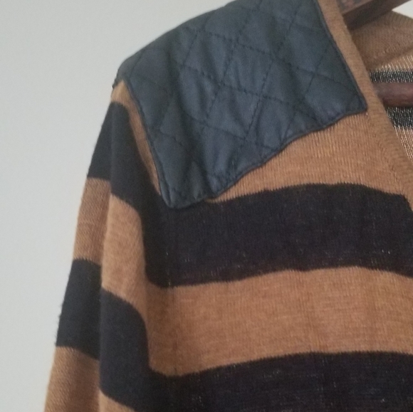 H&M Striped Long Sleeve Top - Picture 2 of 3